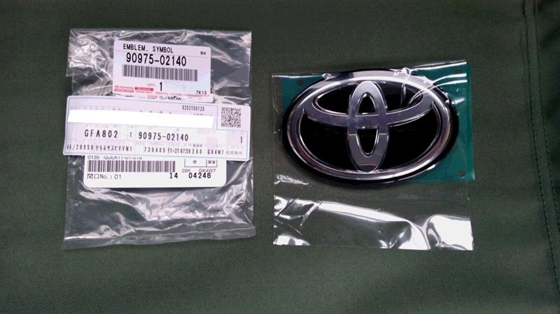 トヨタ(純正) GR用エンブレム